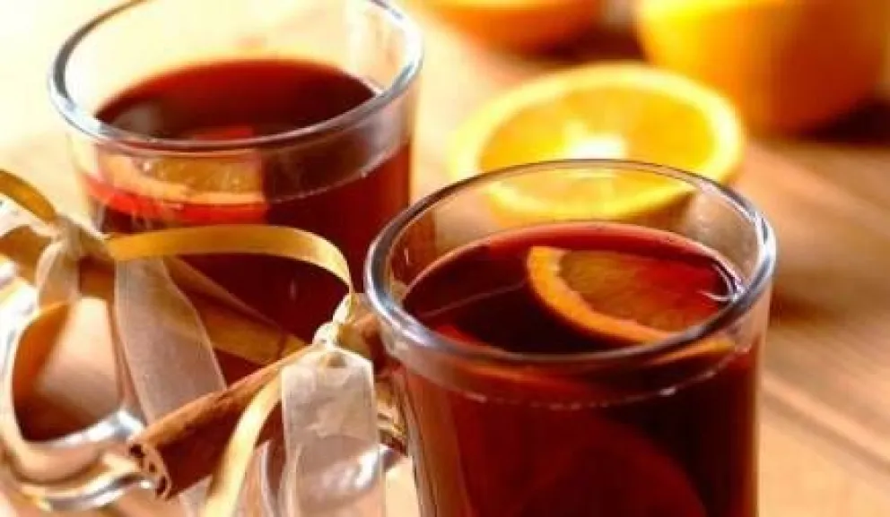 Glühwein, el vino especiado que se toma casi hirviendo... y su receta
