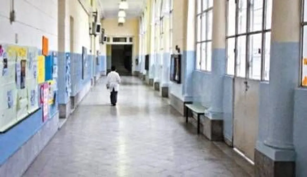 La política, el tren y la escuela