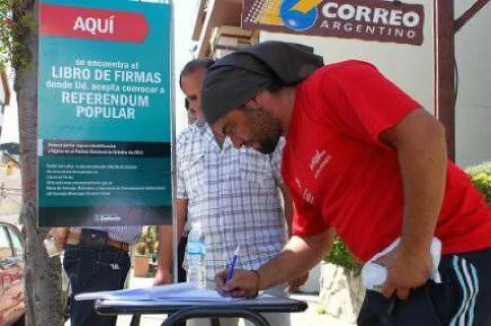 Se superó el número necesario de firmas para llamar a referéndum