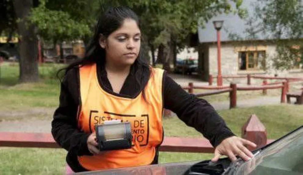 En un mes, se recaudaron 221 mil pesos con el estacionamiento medido 