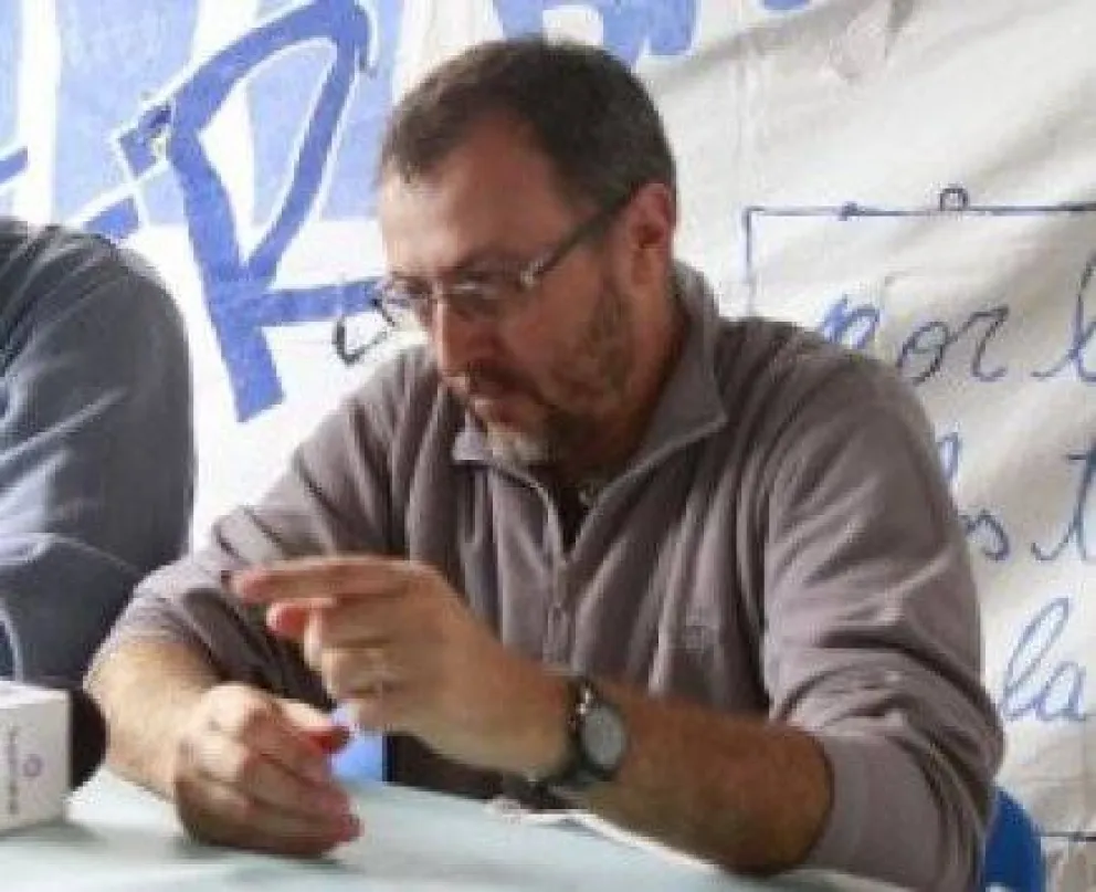Reincorporarían a docentes que perdieron sus cargos