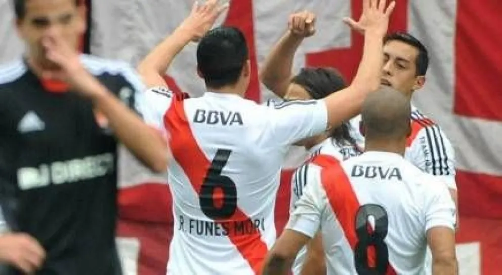 River sigue de racha