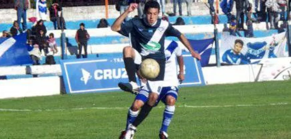 Martín Güemes ganó y es más líder que nunca 