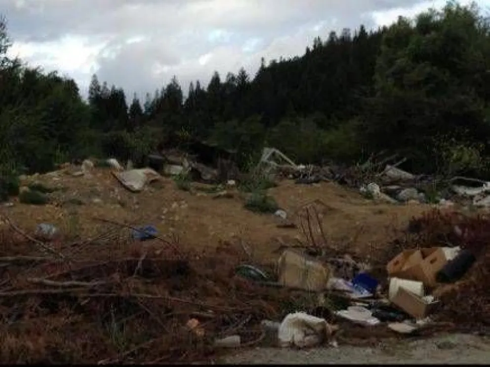 Vecinos denuncian "nuevo vertedero público" en Colonia Suiza