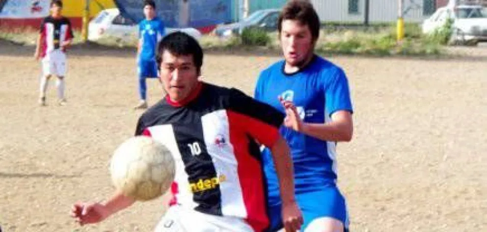 Golea, gusta y es puntero