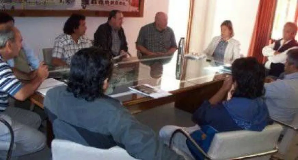 Municipio trabaja en la recuperación de su maquinaria vial