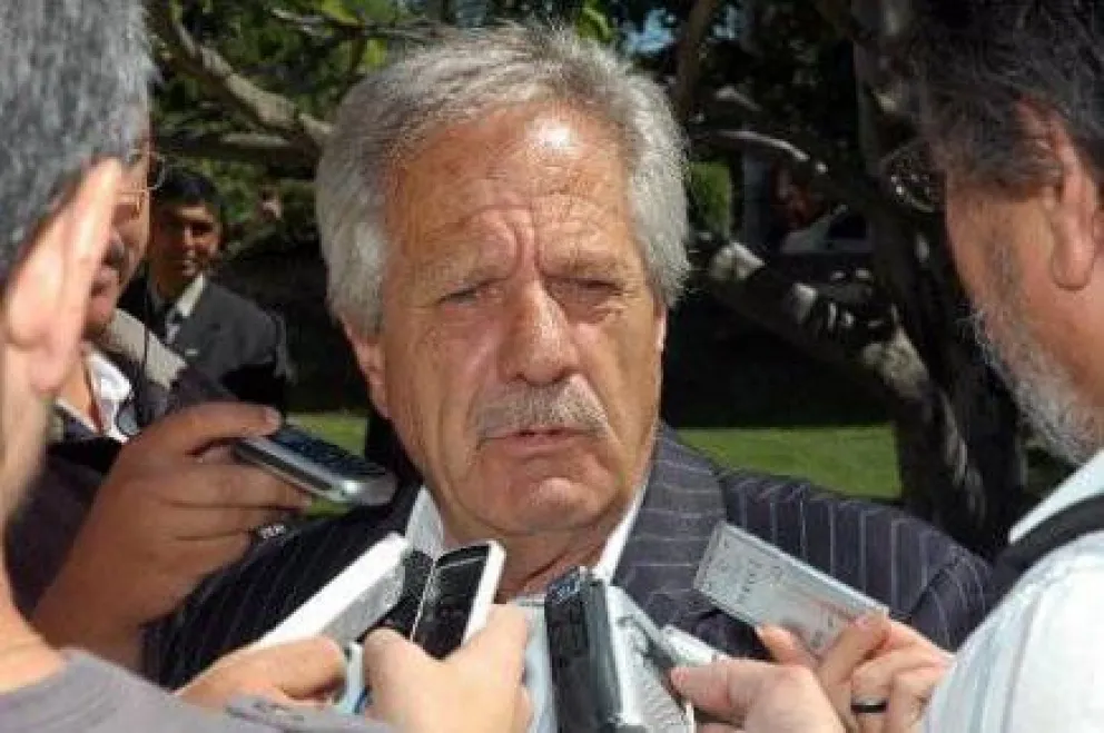 "Parece que el gobernador vivió en un táper en los últimos ocho años"