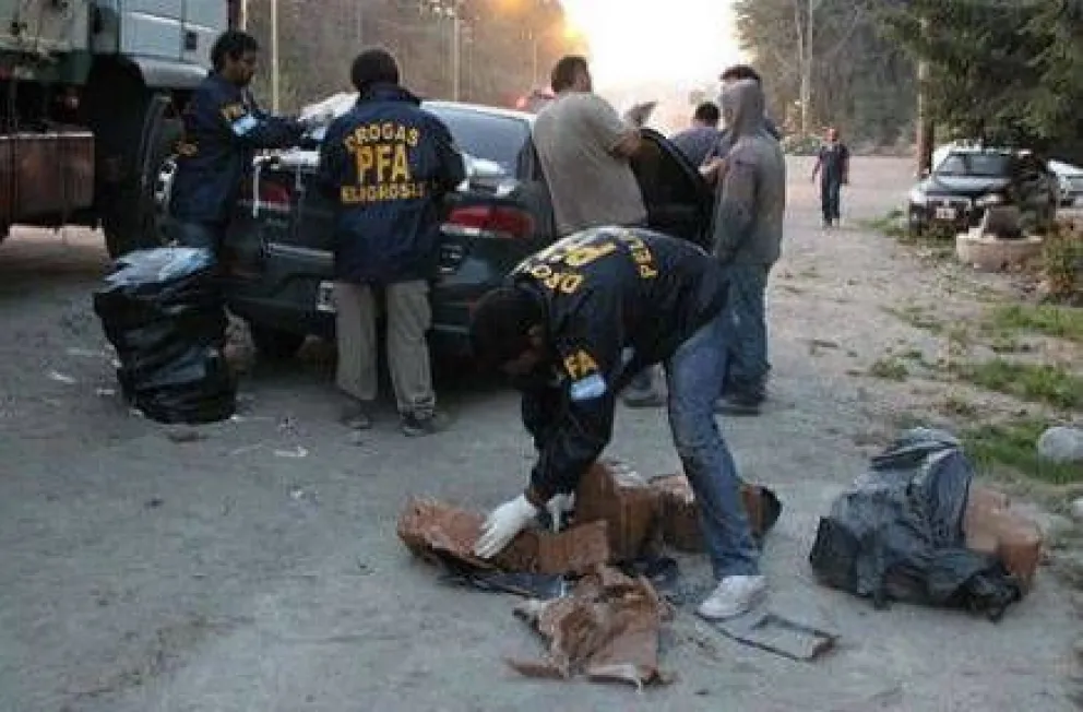 Secuestran 120 kilos de marihuana en La Angostura