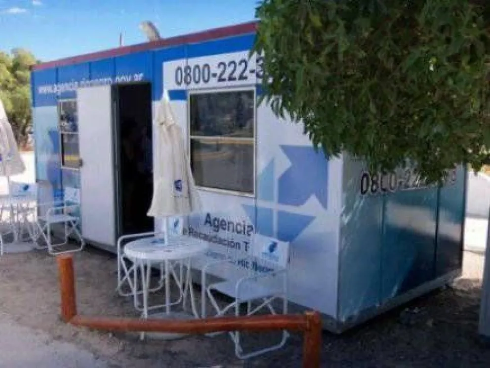 Provincia recauda en puesto móvil