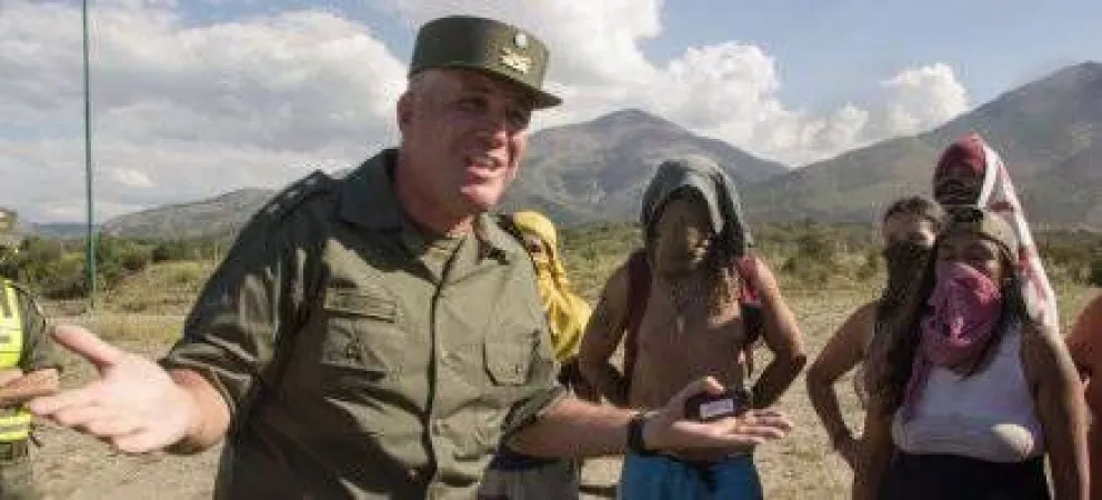 Violento desalojo de la Ruta 40