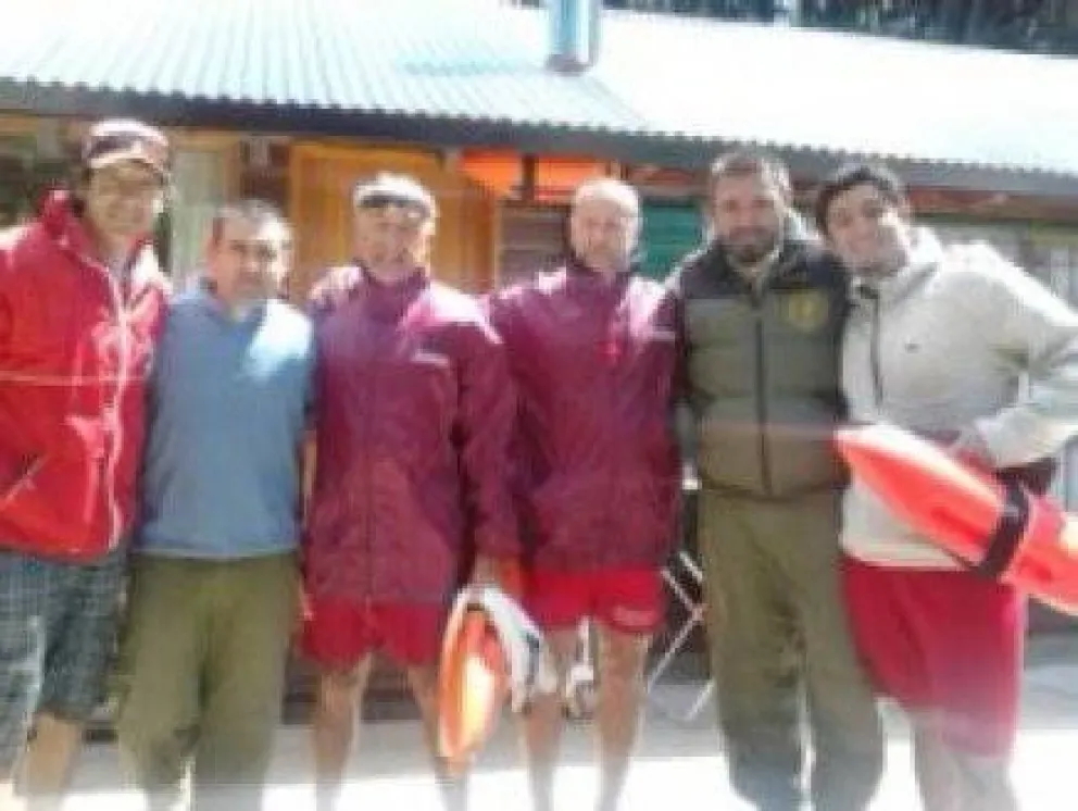 Destacan rescate en lago Gutiérrez 