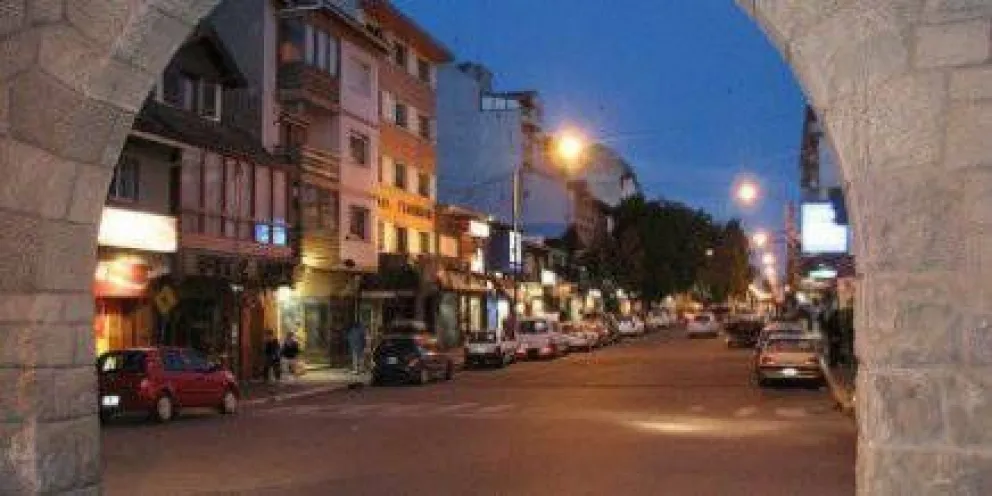 Piden a comercios que el 31 cierren a las 16 