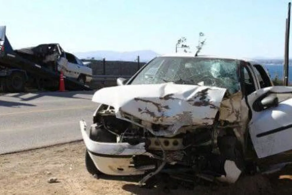 Heridos graves en violento choque 