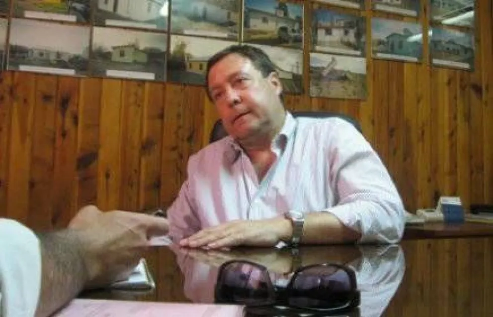 Weretilneck: "Los ambientalistas son socios de Clarín en la protesta contra la minería"