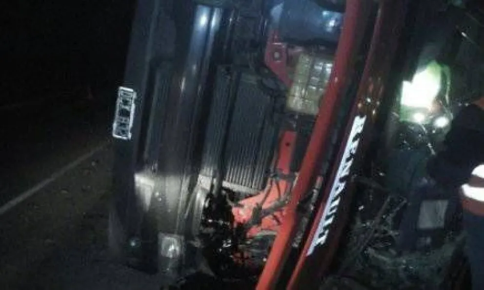 Derivan a Bariloche herido por vuelco en Ruta 237