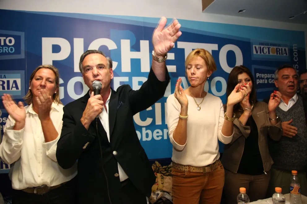 Pichetto prometió cerrar los Caina: “Son depósitos”