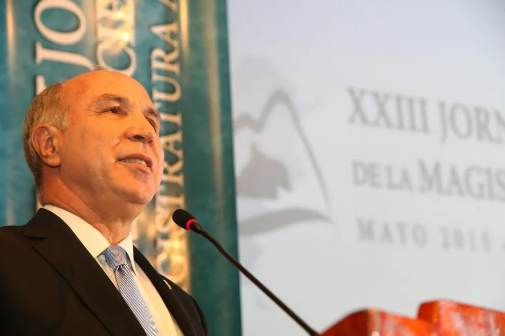 Lorenzetti en Bariloche, sin prensa