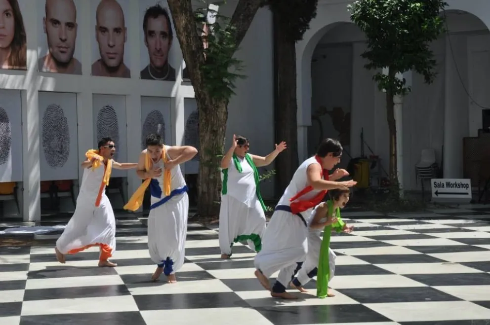 Alas de Colibrí, en Sevilla