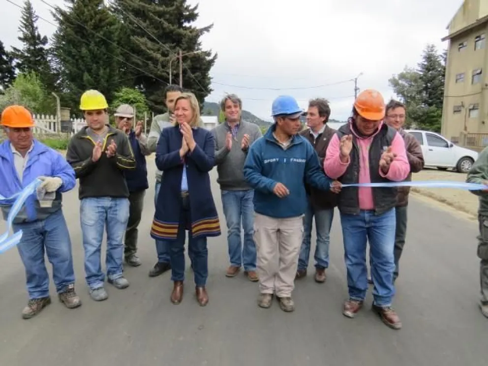 Importante adhesión de vecinos al pago del fondo de recupero por obras de pavimento