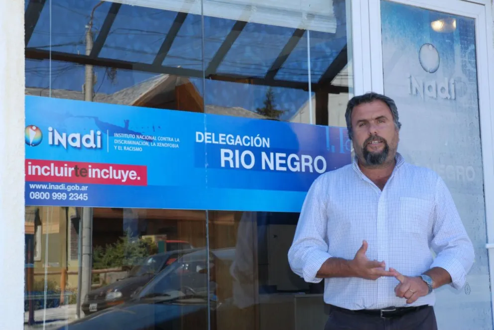 Julio Accavallo, delegado de INADI en Río Negro. 