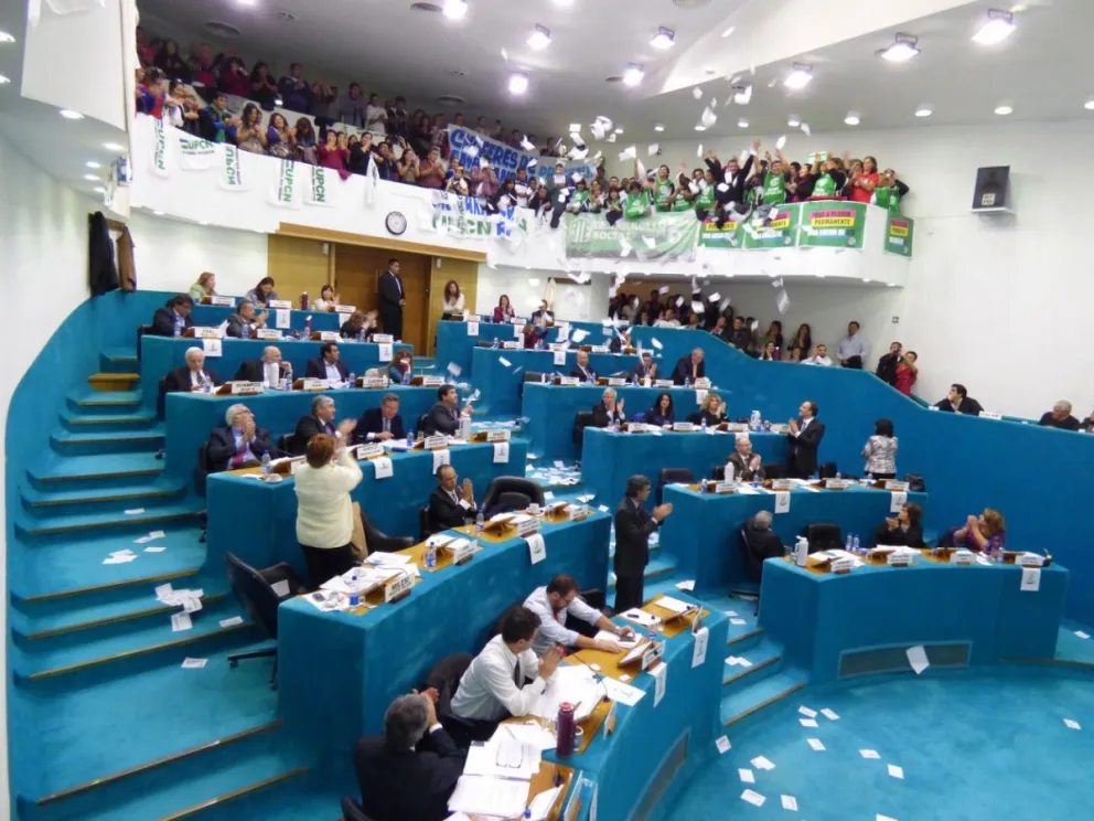 Momento en que se aprueba el pase a planta permanente