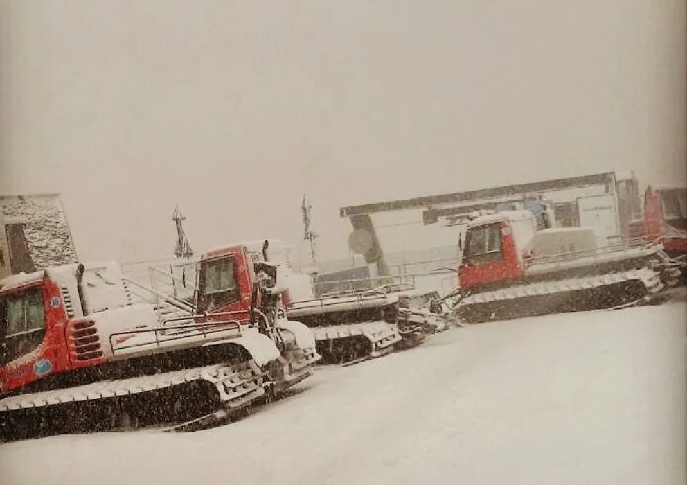 Así nevó hoy en el sector superior de la montaña