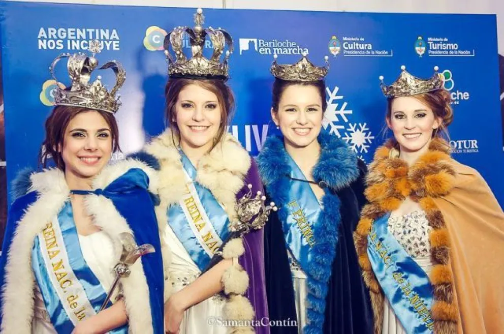 Las elegidas en 2014: Lilén (reina), Camila (virreina), Martina (1º princesa) y Valeria (2º princesa).