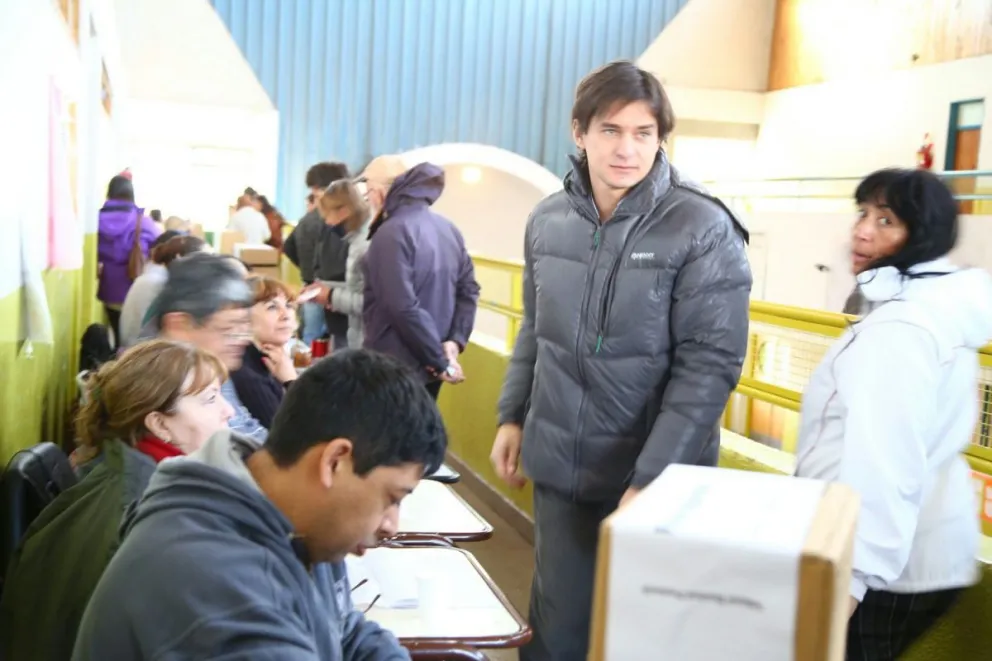 Lescano, tras emitir su voto