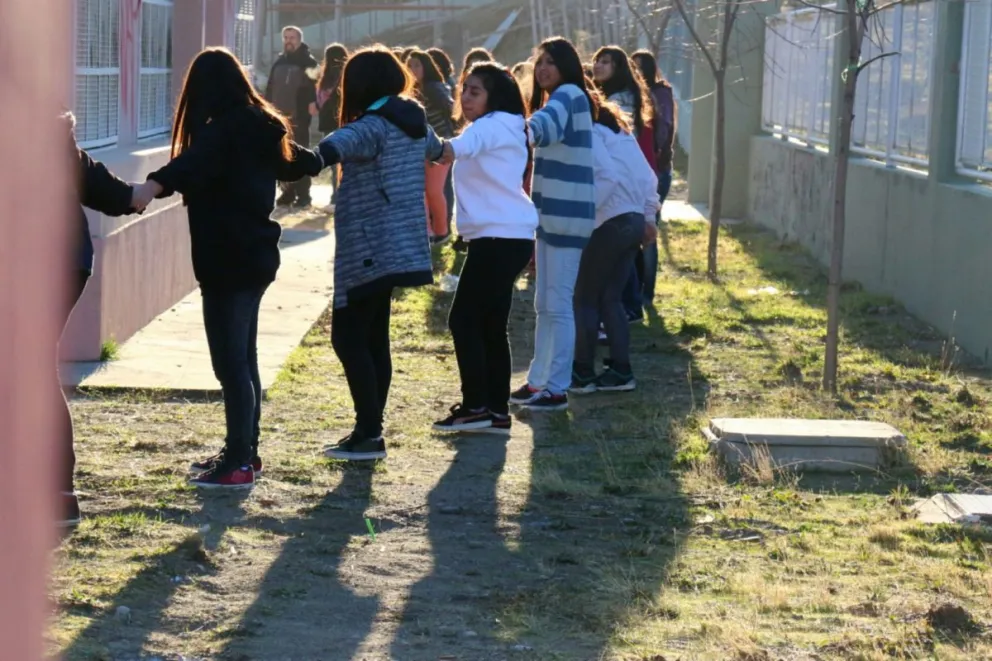 Unos 200 estudiantes participaron de la actividad. 