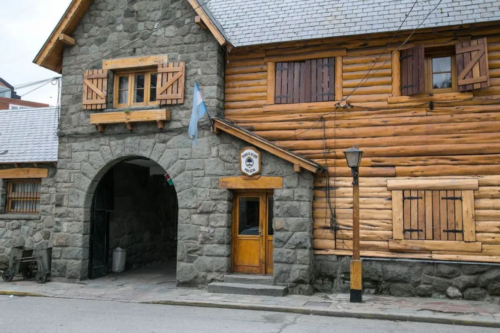 Deberán indemnizar a víctimas de maltrato en procedimiento policial