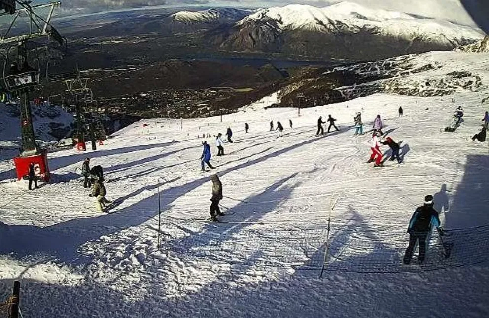 Nieve, sol y feriado, condiciones ideales para disfrutar