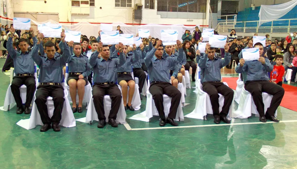 Bariloche cuenta con 21 nuevos policías