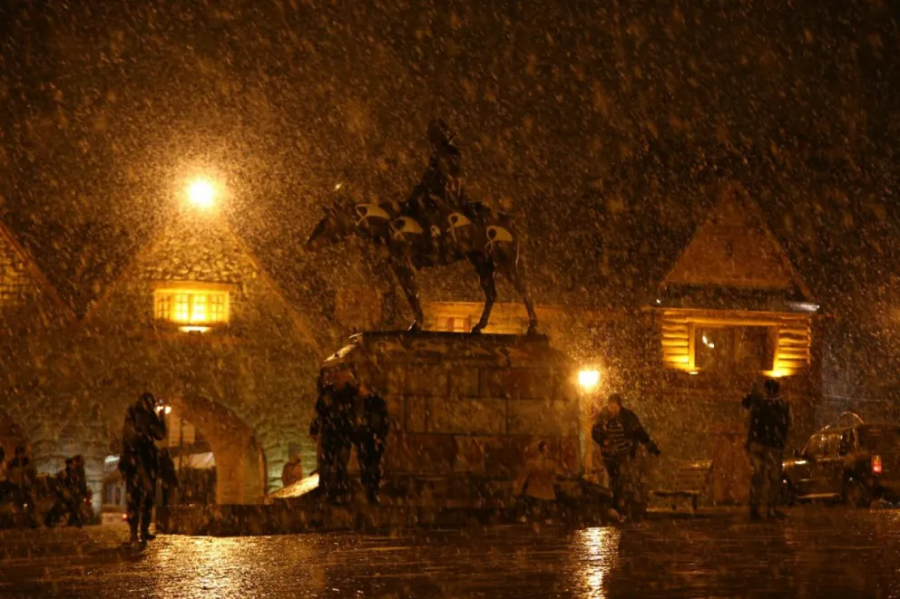 Nieve en el Centro Cívico.