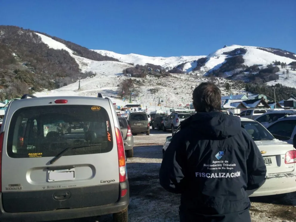 Inspectores recorren comercios del cerro y la ciudad