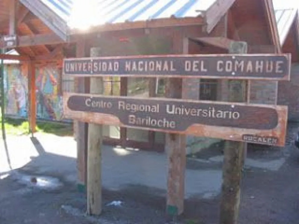 Alumnos y docentes de la UNCo Bariloche fueron premiados