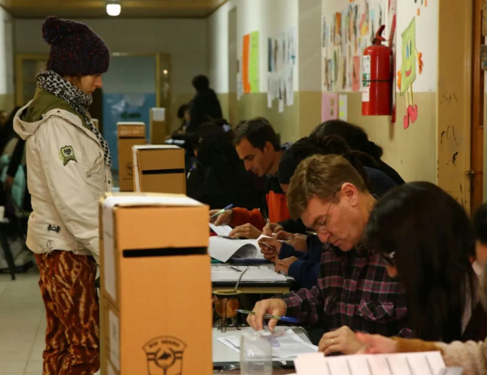 Las autoridades de mesa deberán capacitarse.