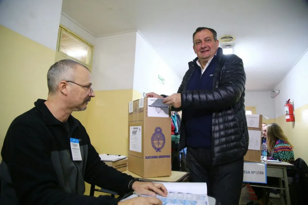 Gennusso votó en la Escuela 321