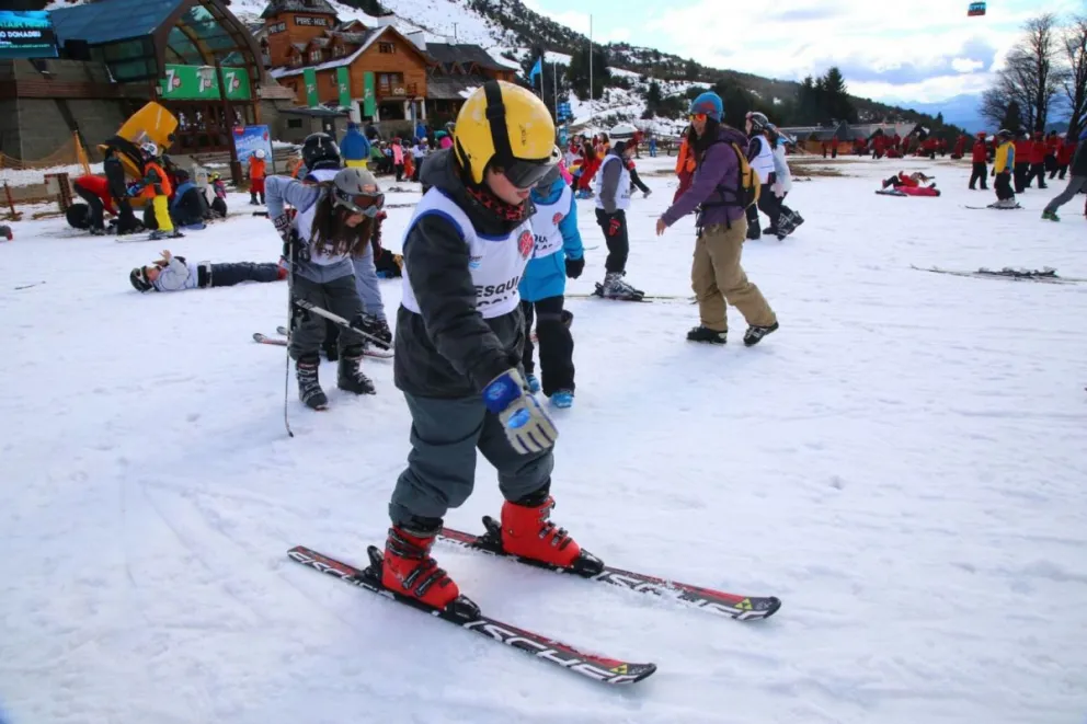 Vuelve el esquí escolar en Bariloche. Foto archivo: Chiwi Giambirtone. 