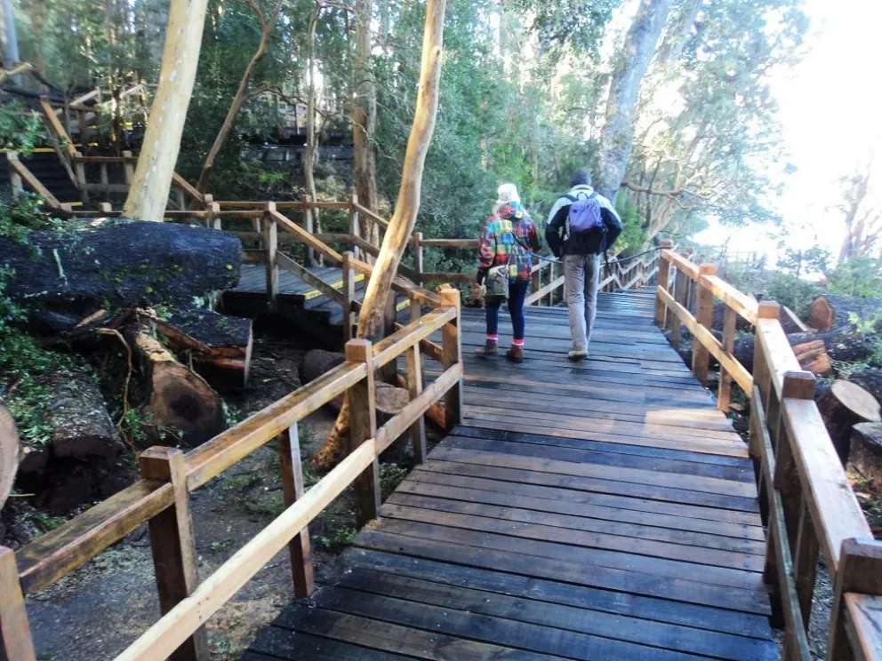 Residentes reclaman por el proyecto de cobrar por el acceso a senderos de montaña