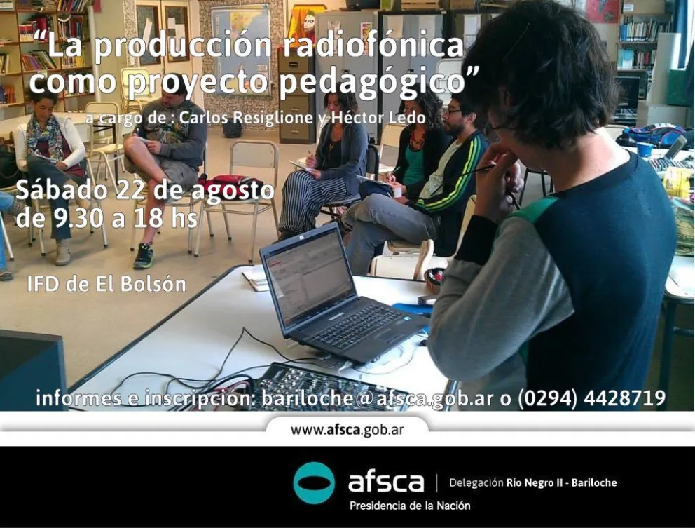 Taller para docentes sobre radiofonía