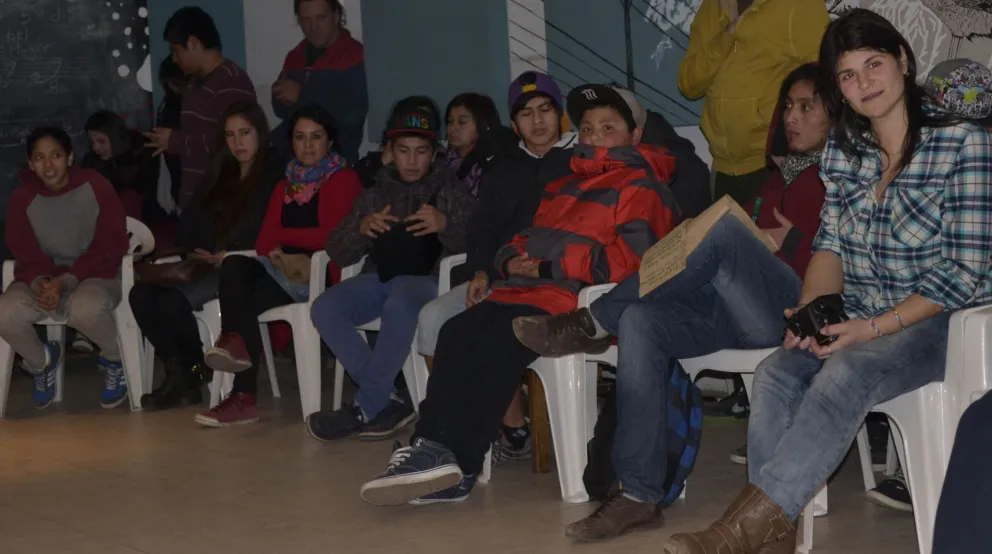 El foro reunió a más de 60 adolescentes