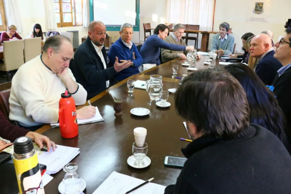 El Ente del Polo Tecnológico se presentó en el Concejo municipal.