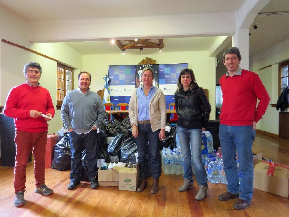 Bariloche aport{o donaciones para inundados