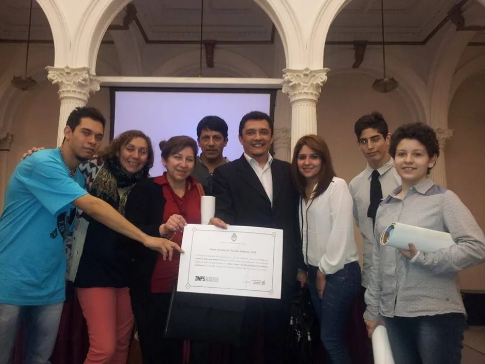 Alumnos del CEM 44 fueron distinguidos por un proyecto ambiental.