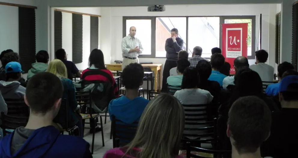 Comienzan las charlas informativas sobre las carreras de la UNRN