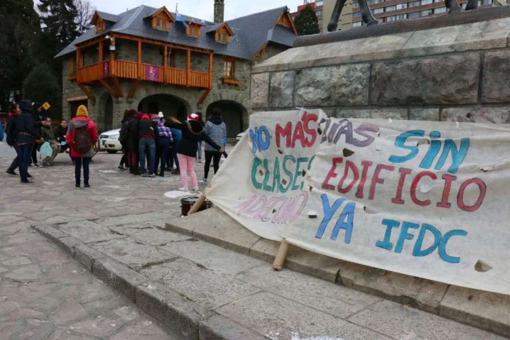 Los estudiantes del IFDC realizaron una clase abierta en el Centro Cívico.