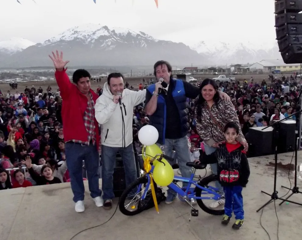 Colorido festejo para los chicos en el barrio Malvinas