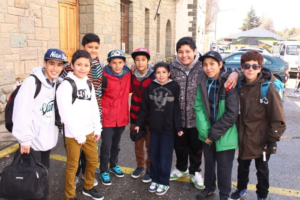 Los estudiantes pertenecen a la escuela primaria Nº 266. 