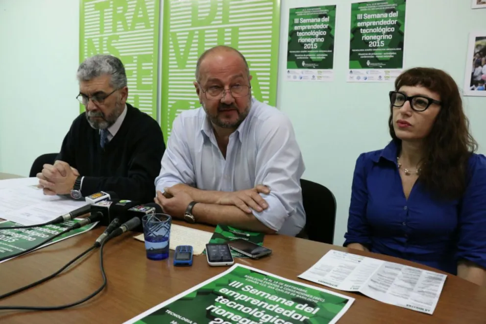 Víctor Báez, Hugo Josserme y Paula Peris presentaron la Tercera Semana del Emprendedor Tecnológico Rionegrino.