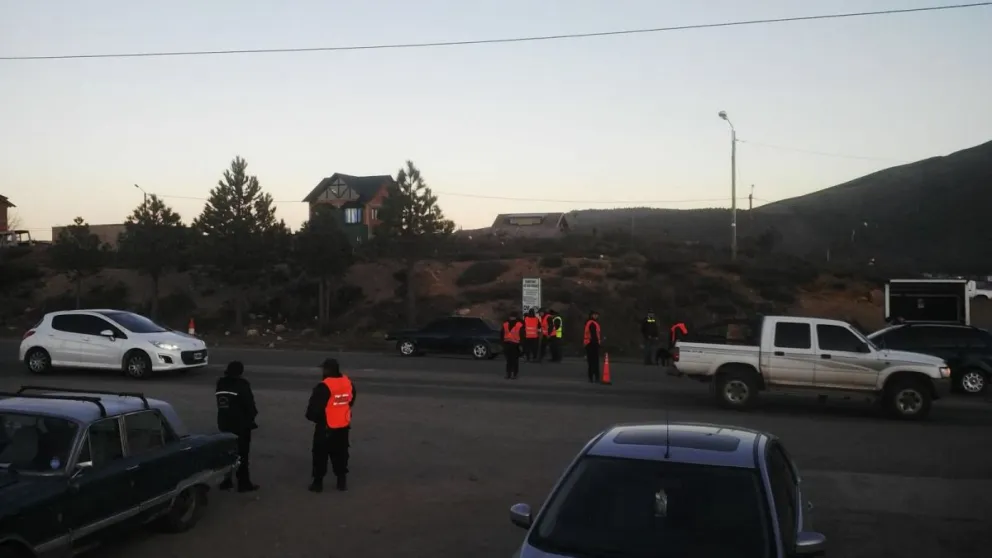 El operativo en ruta 40 y Pasaje Gutiérrez.